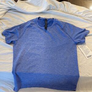 lululemon athletica Blue Short Sleeve Tee